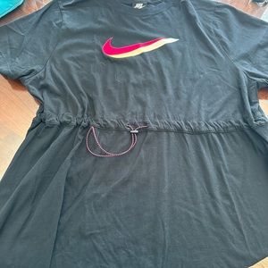 Never worn or washes Nike dress size 2XL